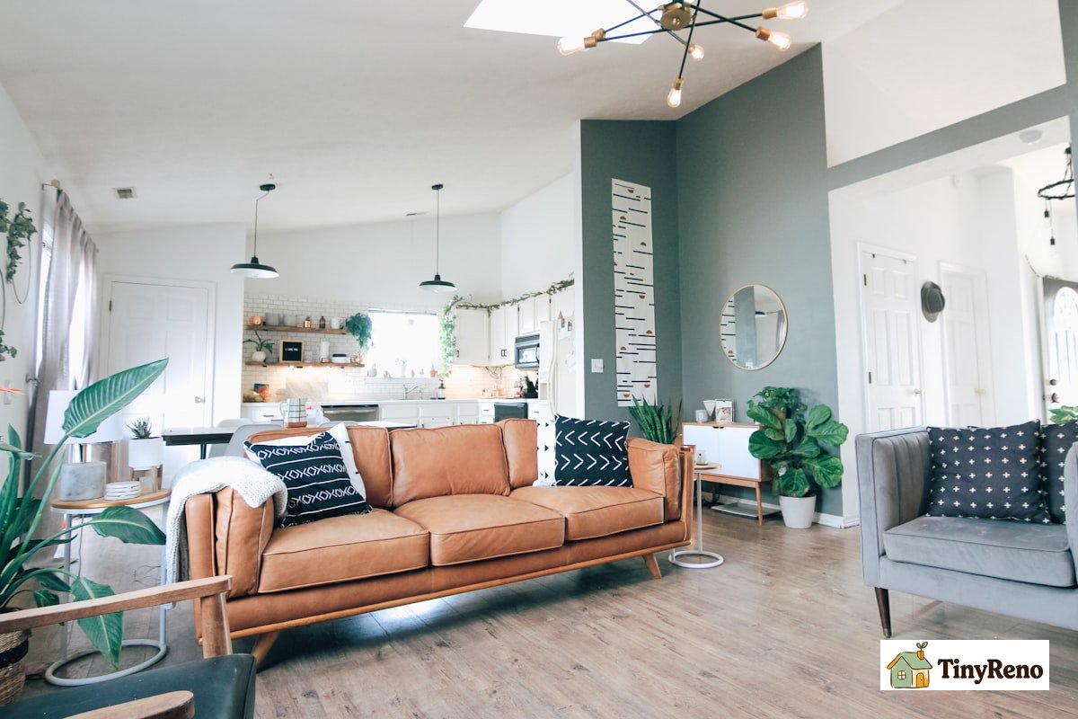 Layering for Small Apartments: 5 Rules That Make 600 sq ft Look Twice the Size